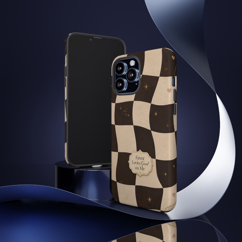 Favor Looks Good on Me Vintage Checkerboard Phone Case