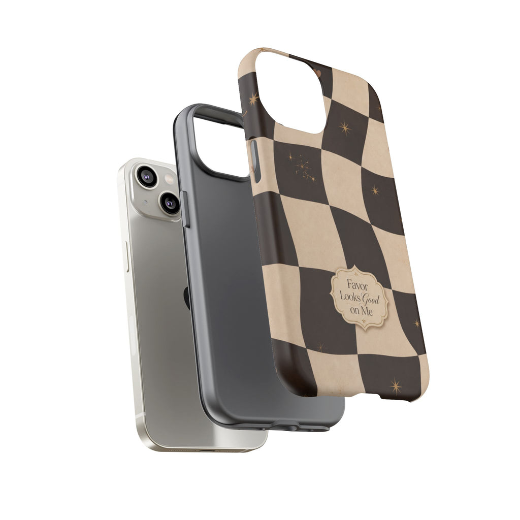 Favor Looks Good on Me Vintage Checkerboard Phone Case
