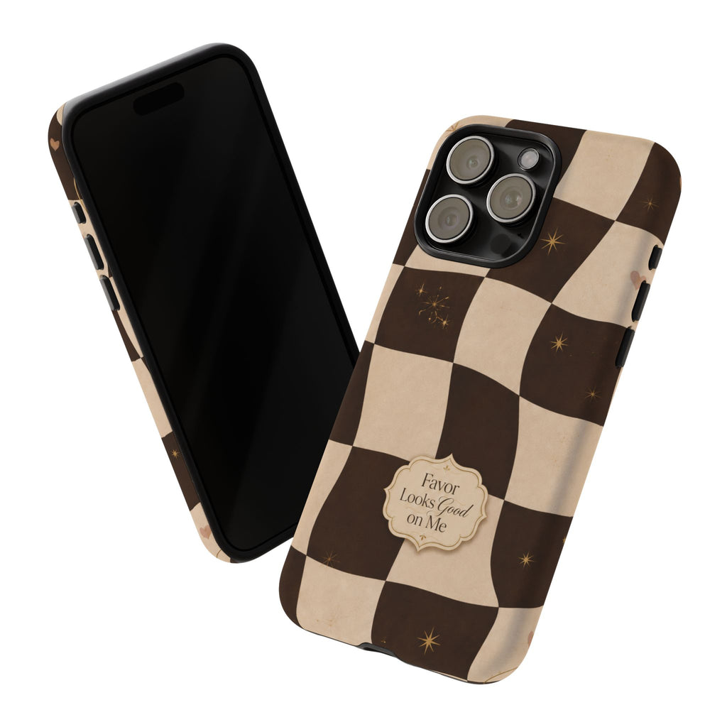 Favor Looks Good on Me Vintage Checkerboard Phone Case