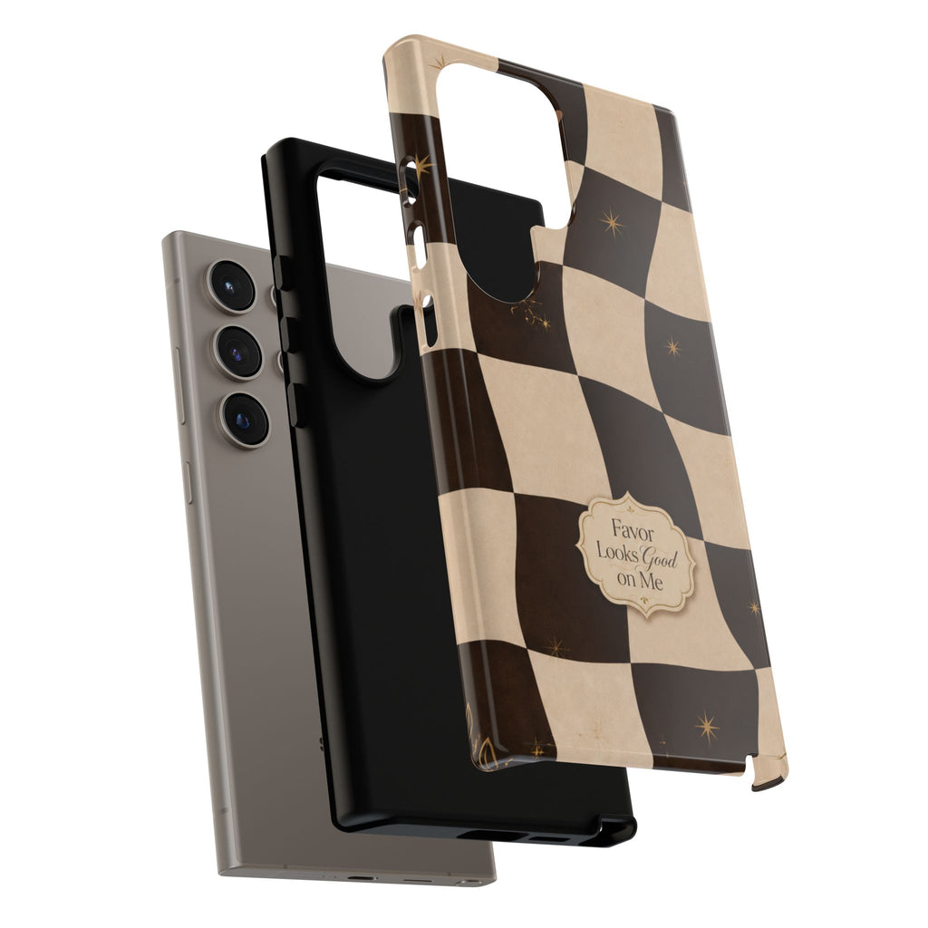 Favor Looks Good on Me Vintage Checkerboard Phone Case