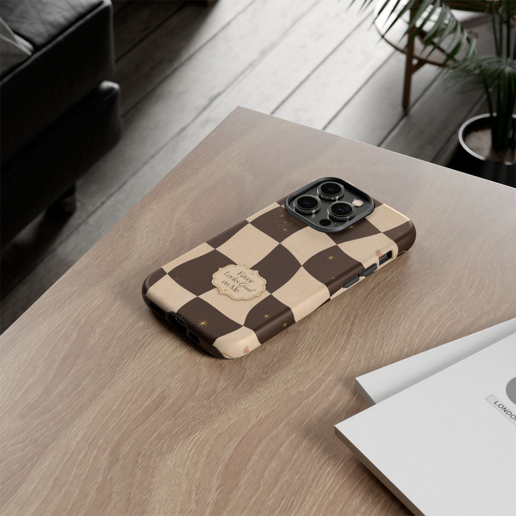 Favor Looks Good on Me Vintage Checkerboard Phone Case