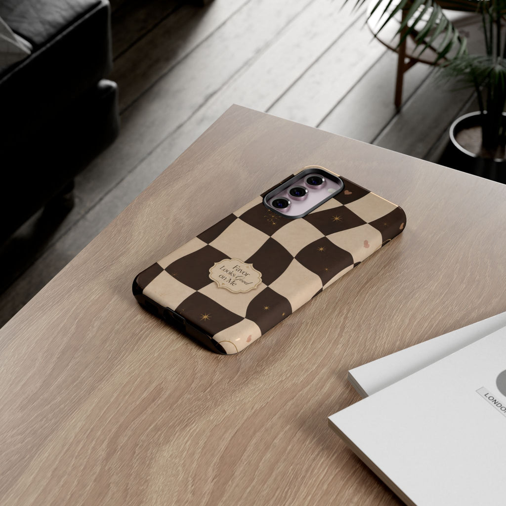 Favor Looks Good on Me Vintage Checkerboard Phone Case