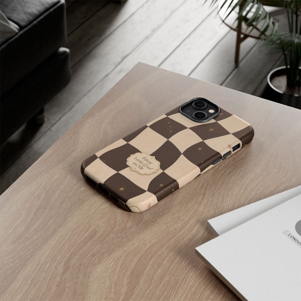 Favor Looks Good on Me Vintage Checkerboard Phone Case