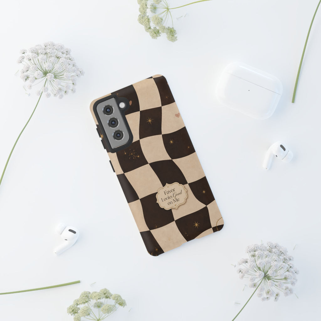Favor Looks Good on Me Vintage Checkerboard Phone Case