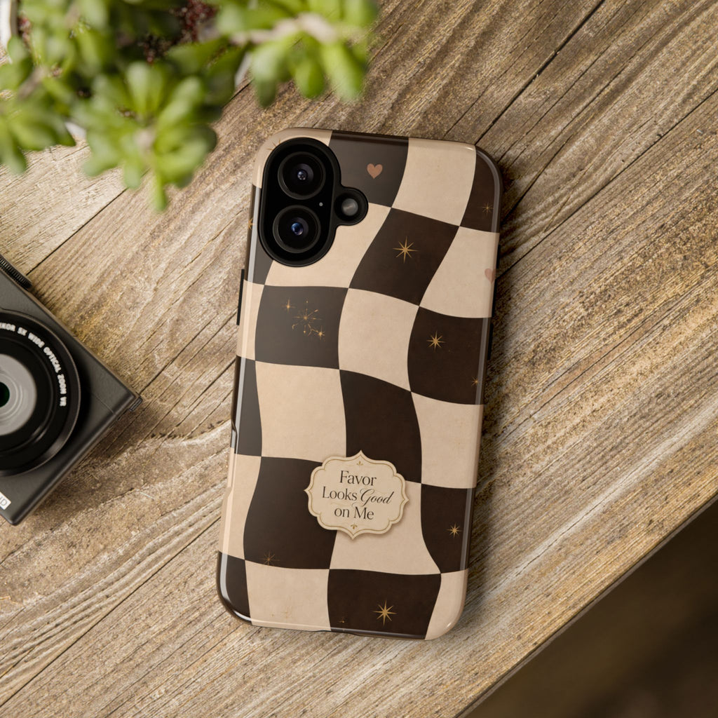 Favor Looks Good on Me Vintage Checkerboard Phone Case