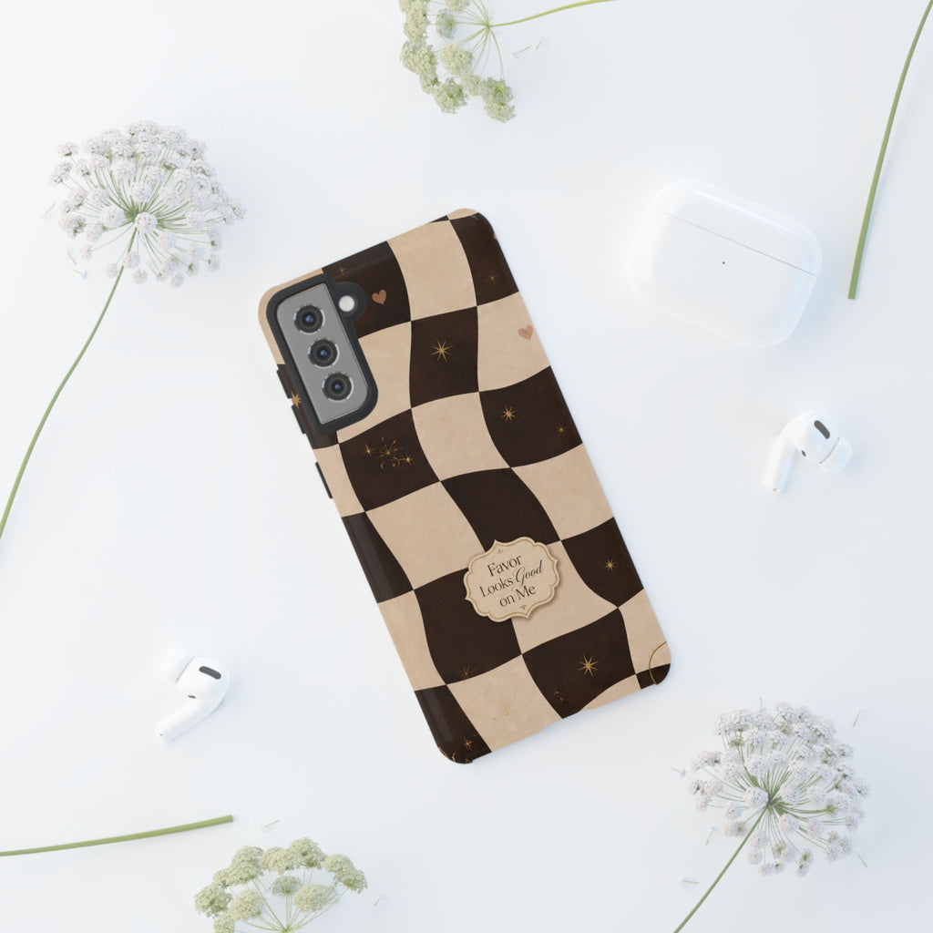 Favor Looks Good on Me Vintage Checkerboard Phone Case