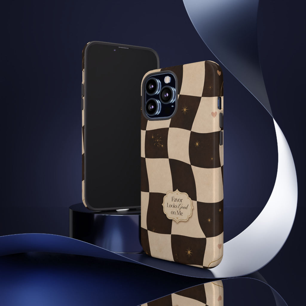 Favor Looks Good on Me Vintage Checkerboard Phone Case