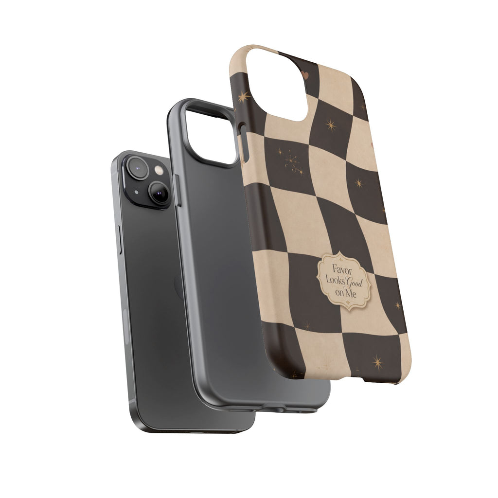 Favor Looks Good on Me Vintage Checkerboard Phone Case