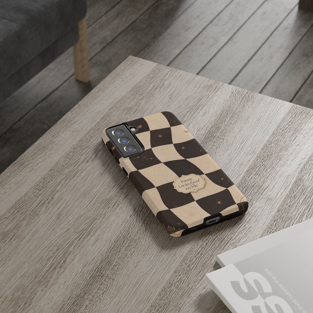 Favor Looks Good on Me Vintage Checkerboard Phone Case