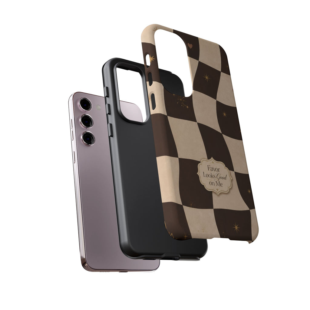 Favor Looks Good on Me Vintage Checkerboard Phone Case